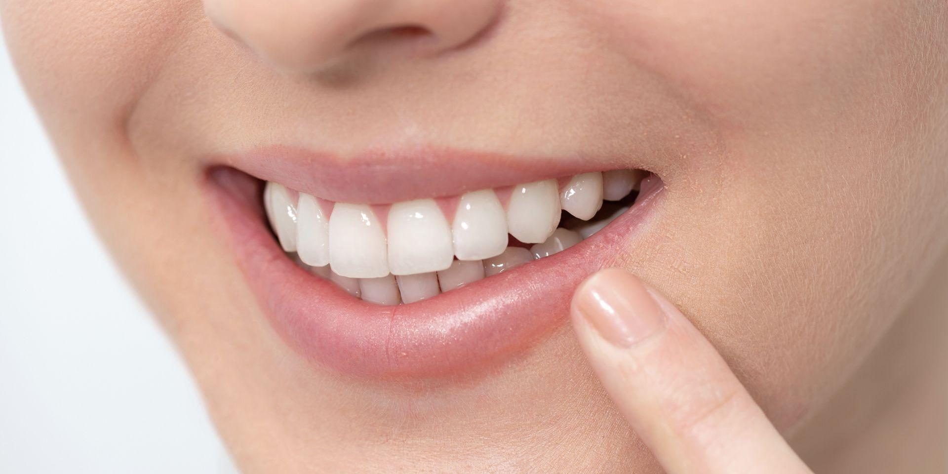 relacion-entre-medicina-estetica-y-odontologia-barcelona